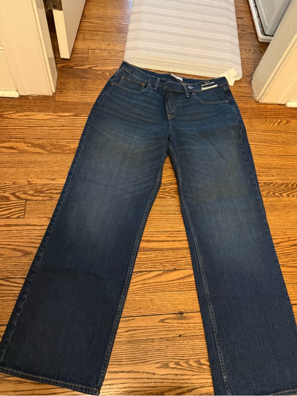 Abercrombie & Fitch Relaxed 90s high waisted jean
